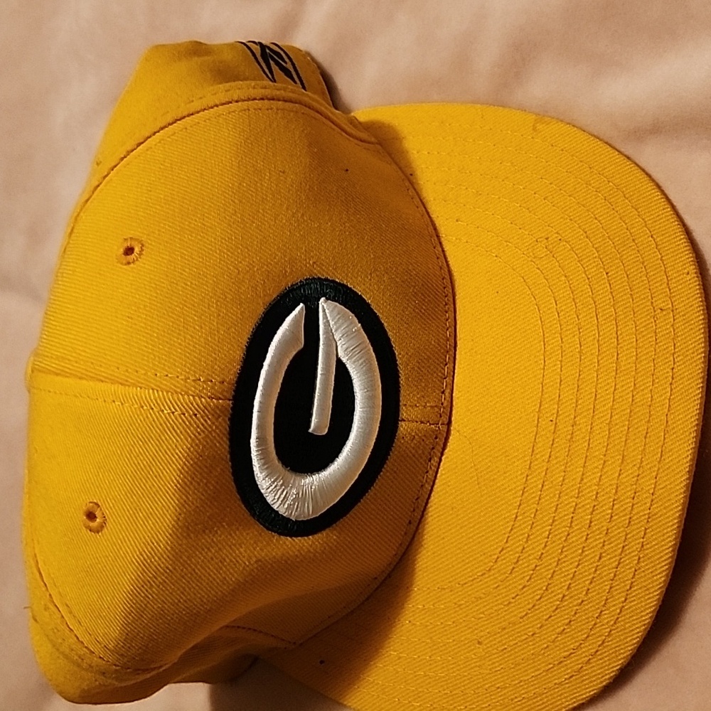 Authentic Gold Greenbay Packers Cap